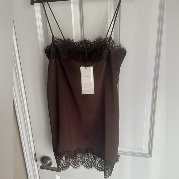 ZARA SATIN EFFECT LACE TOP ZW COLLECTION - Picture 4 of 16